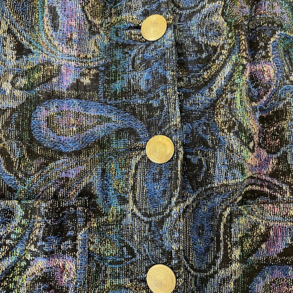 Blazer - Picture 4 of 4